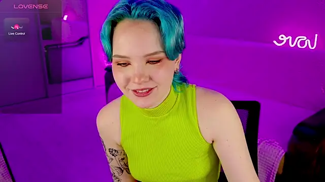 School Love online show from February 2025 04:14:01 PM