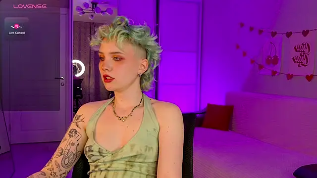 Snapshot of School_Love chatting on March 2025 04:13:01 PM School Love online show from March 2025 04:13:01 PM