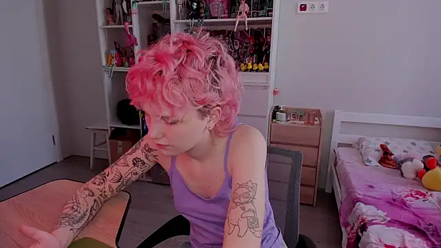 Snapshot of School_Love chatting on November 2025 07:05:02 AM School Love online show from November 2025 07:05:02 AM