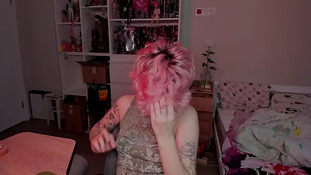 Snapshot of School_Love chatting on November 2025 07:08:01 AM School Love online show from November 2025 07:08:01 AM