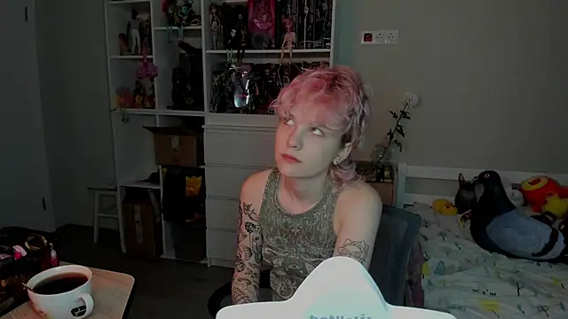 Snapshot of School_Love chatting on November 2025 07:19:01 AM School Love online show from November 2025 07:19:01 AM