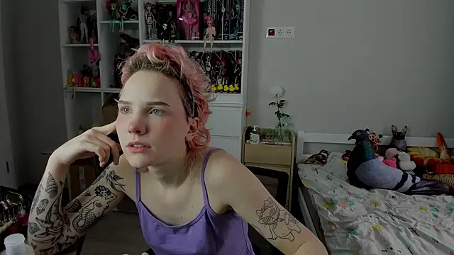 Snapshot of School_Love chatting on November 2025 07:08:01 AM School Love online show from November 2025 07:08:01 AM