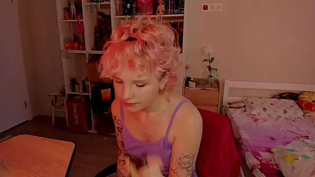 Snapshot of School_Love chatting on November 2025 07:08:02 AM School Love online show from November 2025 07:08:02 AM