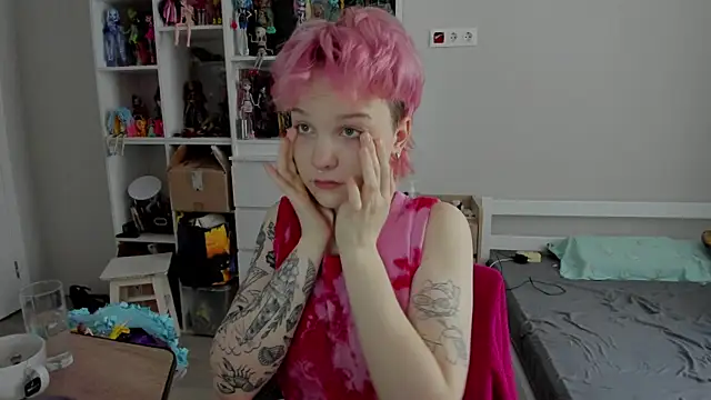 Snapshot of School_Love chatting on January 2026 07:11:02 AM School Love online show from January 2026 07:11:02 AM