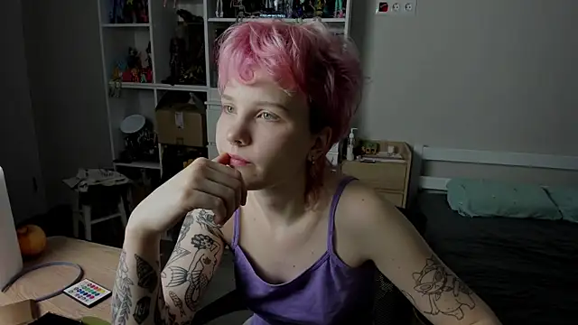 Snapshot of School_Love chatting on January 2026 07:02:01 AM School Love online show from January 2026 07:02:01 AM