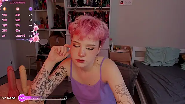 Snapshot of School_Love chatting on January 2026 07:13:02 AM School Love online show from January 2026 07:13:02 AM