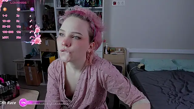 Snapshot of School_Love chatting on January 2026 07:02:02 AM School Love online show from January 2026 07:02:02 AM