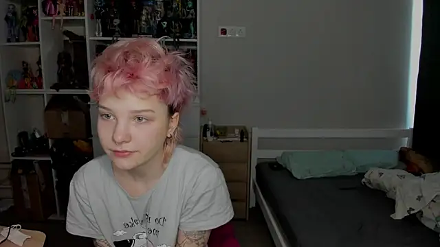 Snapshot of School_Love chatting on January 2026 07:56:02 AM School Love online show from January 2026 07:56:02 AM