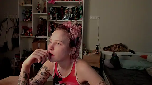 Snapshot of School_Love chatting on February 2026 07:04:02 AM School Love online show from February 2026 07:04:02 AM