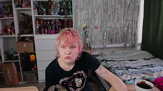 Snapshot of School_Love chatting on March 2026 07:03:01 AM School Love online show from March 2026 07:03:01 AM