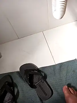 Snapshot of lobomisterioso13 chatting on October 2025 12:02:01 PM lobomisterioso13 online show from October 2025 12:02:01 PM