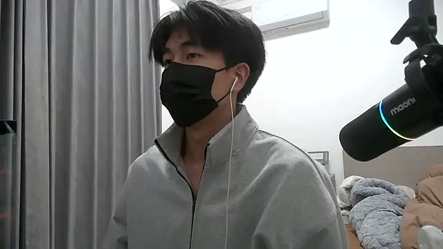 wuzhimao0207 online show from January 2025 04:42:01 PM