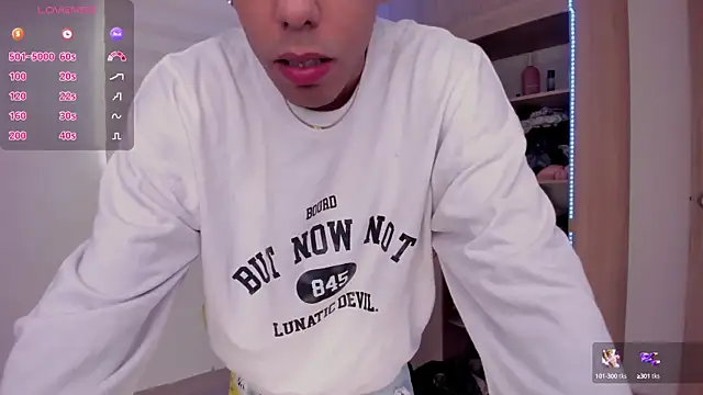 aldrinwhite online show from March 2025 04:21:02 PM