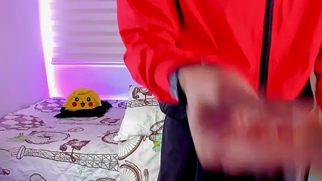 aldrinwhite online show from October 2025 06:08:02 PM