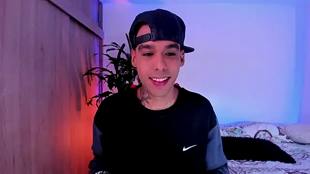 aldrinwhite online show from June 2026 03:15:02 PM