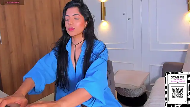 Snapshot of Chrishell_ chatting on February 2025 11:35:01 PM Chrishell online show from February 2025 11:35:01 PM