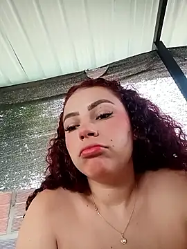 Snapshot of Mommy-Hot chatting on January 2026 01:24:02 PM Mommy-Hot online show from January 2026 01:24:02 PM