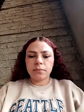 Snapshot of Mommy-Hot chatting on February 2026 06:11:02 PM Mommy-Hot online show from February 2026 06:11:02 PM