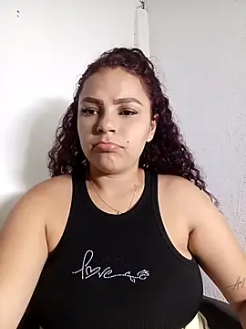 Snapshot of Mommy-Hot chatting on March 2026 02:27:02 AM Mommy-Hot online show from March 2026 02:27:02 AM