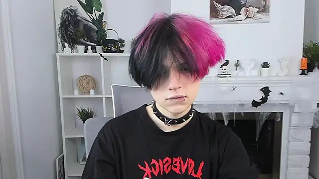 Justin Care online show from October 2025 12:37:02 PM