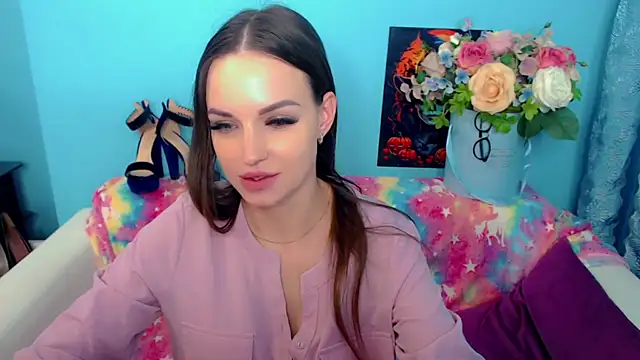 LindaaLu online show from February 2025 07:15:02 AM