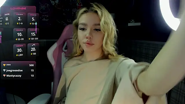 Snapshot of Anna_Robinson chatting on September 2025 01:53:01 AM Anna Robinson online show from September 2025 01:53:01 AM