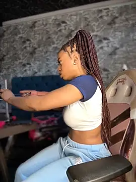 Melany Williams online show from October 2025 12:50:02 PM