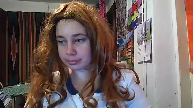 Cora Maro online show from September 2025 12:17:02 PM