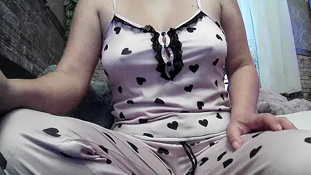 Snapshot of LisaPuree chatting on February 2026 05:18:02 AM LisaPuree online show from February 2026 05:18:02 AM