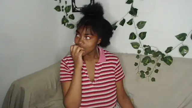 Snapshot of lyssyhorny chatting on October 2025 02:08:02 AM lyssyhorny online show from October 2025 02:08:02 AM