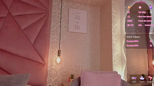 Snapshot of salome-brown chatting on December 2024 10:02:02 PM salome-brown online show from December 2024 10:02:02 PM