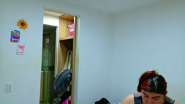 Snapshot of Gaby_Vegaa chatting on November 2025 10:10:01 PM Gaby Vegaa online show from November 2025 10:10:01 PM