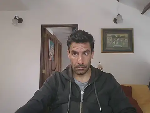 elkike1980 online show from May 2026 02:33:01 PM