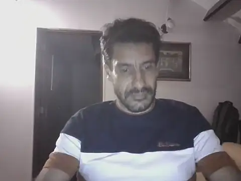 elkike1980 online show from May 2026 12:40:02 AM