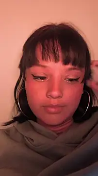 Snapshot of LorenRosse chatting on April 2026 11:27:02 PM LorenRosse online show from April 2026 11:27:02 PM