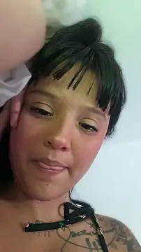 Snapshot of LorenRosse chatting on April 2026 01:00:02 AM LorenRosse online show from April 2026 01:00:02 AM