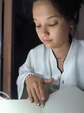 LorenRosse online show from July 2026 11:44:01 PM