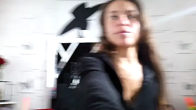 Snapshot of RubyEmerald chatting on October 2025 12:54:01 AM RubyEmerald online show from October 2025 12:54:01 AM