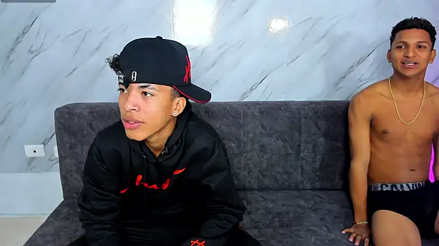 Snapshot of Royal-Destruction chatting on March 2025 04:11:02 PM Royal-Destruction online show from March 2025 04:11:02 PM