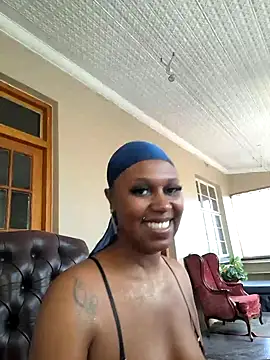 Snapshot of YourDreamLady22 chatting on February 2025 10:26:02 AM YourDreamLady22 online show from February 2025 10:26:02 AM