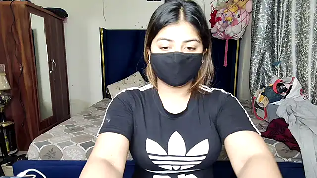 Snapshot of Hoty-Shivangi chatting on August 2026 08:00:01 PM Hoty-Shivangi online show from August 2026 08:00:01 PM