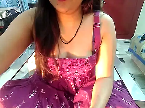 Snapshot of aarushi_sharmaa chatting on February 2025 06:53:02 AM aarushi sharmaa online show from February 2025 06:53:02 AM