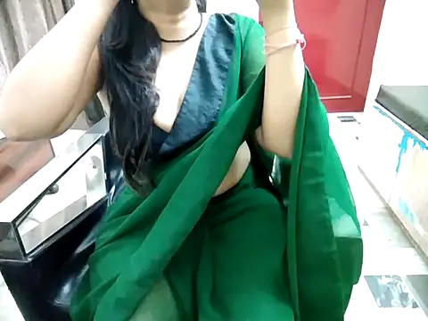 Snapshot of aarushi_sharmaa chatting on September 2025 03:39:01 AM aarushi sharmaa online show from September 2025 03:39:01 AM