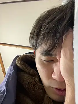 Snapshot of ryusei18570 chatting on February 2025 04:21:01 PM ryusei18570 online show from February 2025 04:21:01 PM