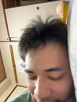 Snapshot of ryusei18570 chatting on March 2025 11:07:02 AM ryusei18570 online show from March 2025 11:07:02 AM