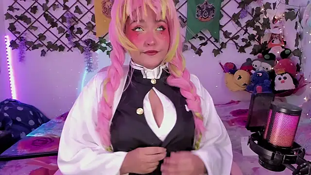 Snapshot of cutepie_uwu_ chatting on January 2025 07:56:02 PM cutepie uwu online show from January 2025 07:56:02 PM