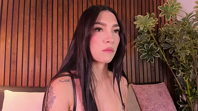 Jennmiiller  online show from January 2026 12:10:01 PM