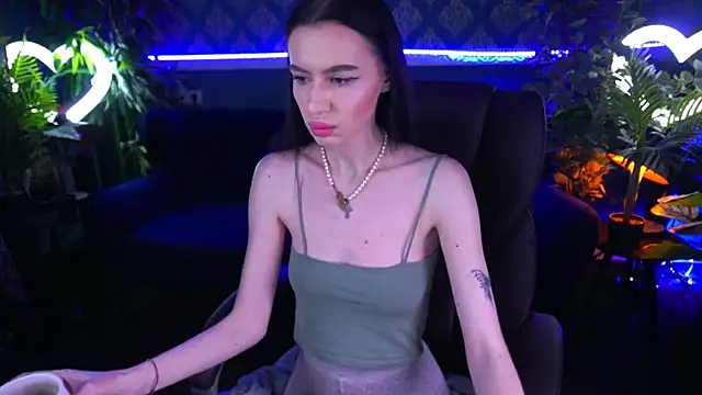 Snow WhiteeeX online show from January 2025 04:51:02 PM