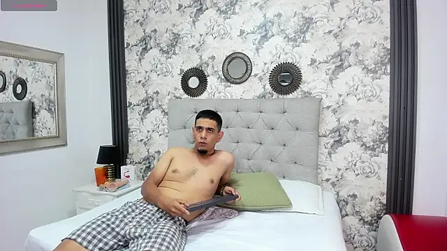 alexxa and sadman online show from February 2026 08:05:02 PM