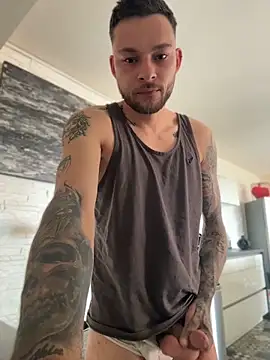 hottwoboys online show from May 2026 09:03:02 AM